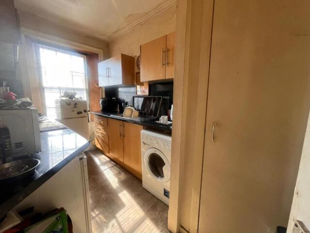 Apartment for sale in Montrose, Barracks