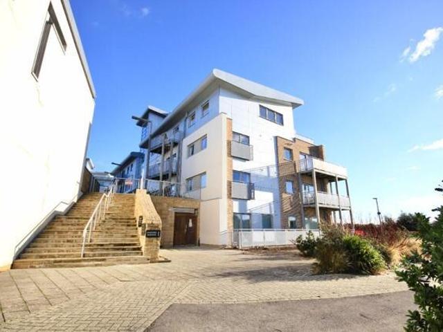 Apartment for sale in Poole