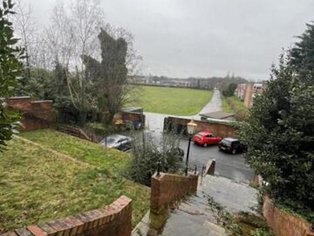 Apartment for sale in Avenham, Higher Bartle