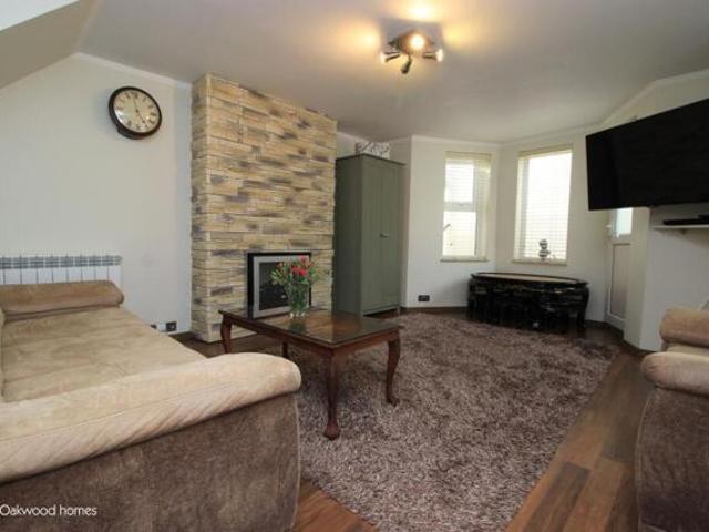 Apartment for sale in West Cliff, Acol