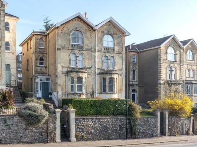Apartment for sale in Redland, Redland