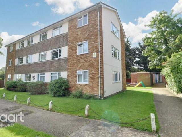 Apartment for sale in Romford