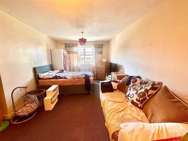 Apartment for sale in Runcorn, Cheshire