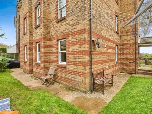 Apartment for sale in Oakfield, Ryde