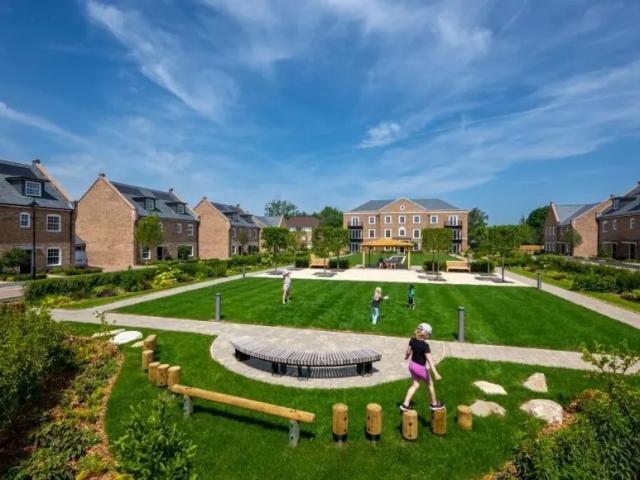 Apartment for sale in Fole, Surrey
