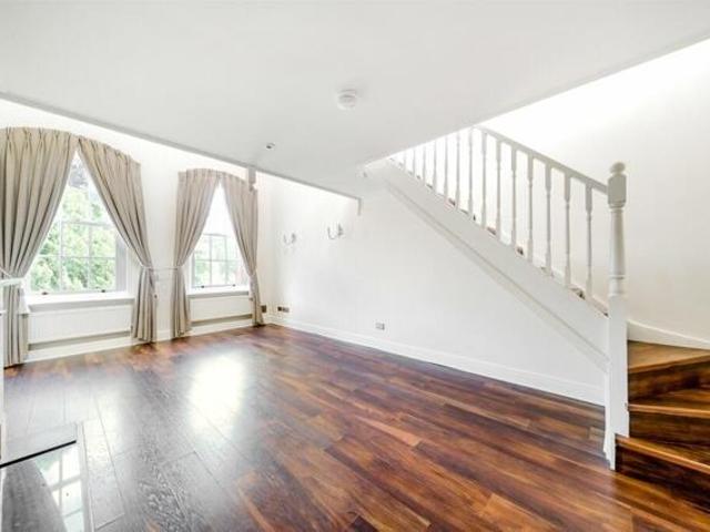 Apartment for sale in Surrey