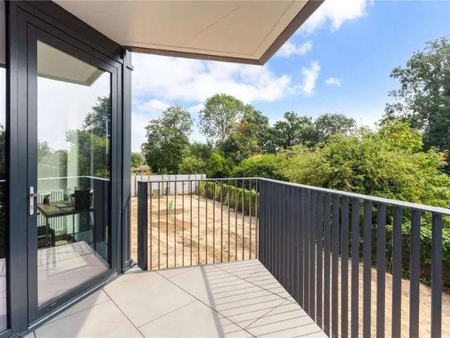 Apartment for sale in Greater London