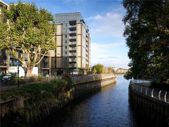 Apartment for sale in Wandsworth, Greater London