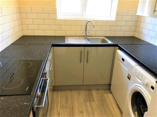 Apartment for sale in South Oxhey, Batchworth