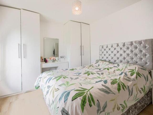 Apartment for sale in Holywell Estate, North Watford