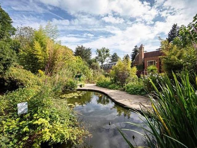 Apartment for sale in North Watford