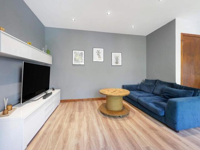 Apartment for sale in West Dunbartonshire