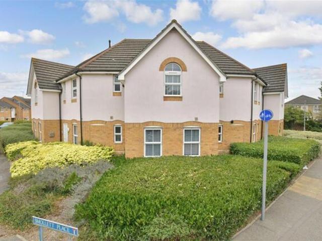 Apartment for sale in Wickford