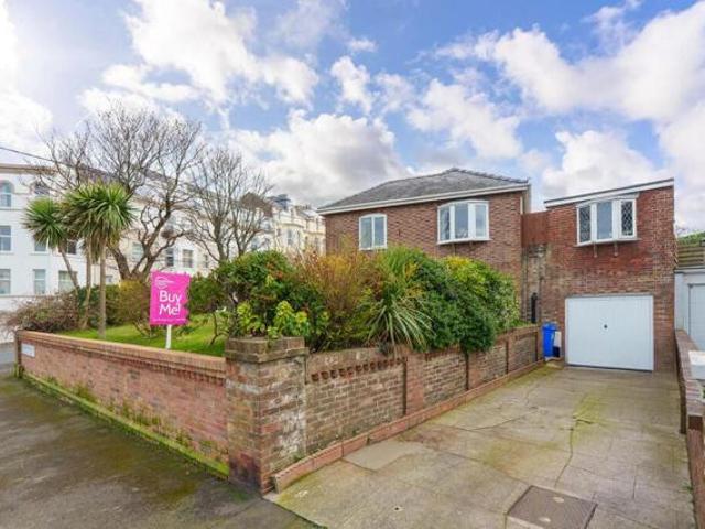 Bungalow for sale
