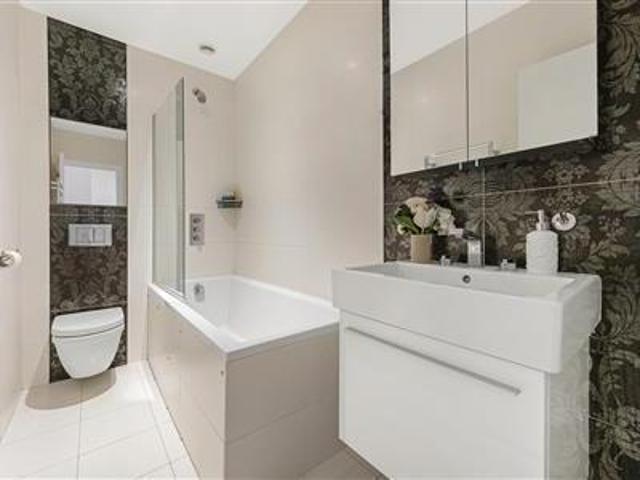 Apartment for sale in Knightsbridge, Greater London
