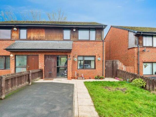 House for sale in Castlefields, Halton