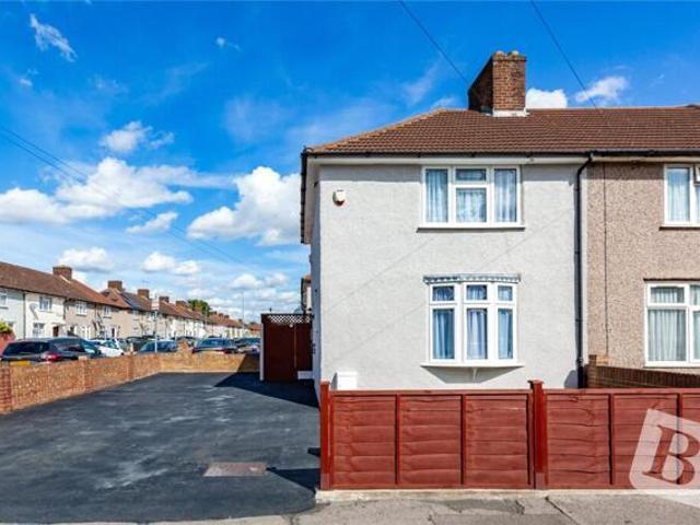 House for sale in Dagenham, Barking And Dagenham