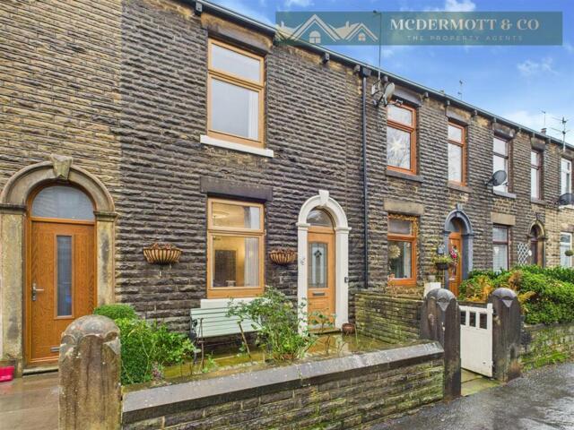 House for sale in Saddleworth, Pendock