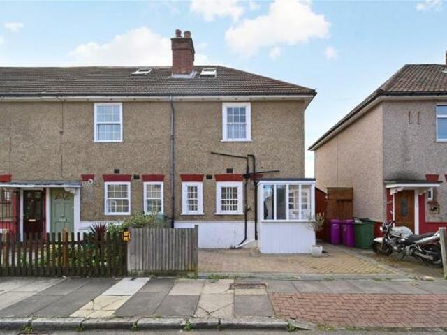 House for sale in Greenwich, Manchester Grove Estate