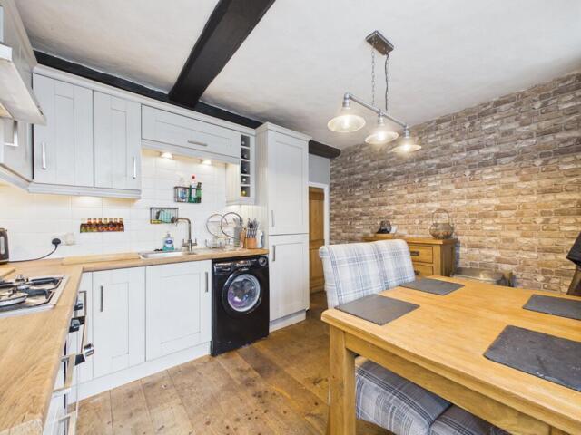 House for sale in Chipping Hill, Essex