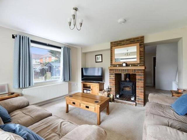 House for sale in Pachesham Park, Surrey