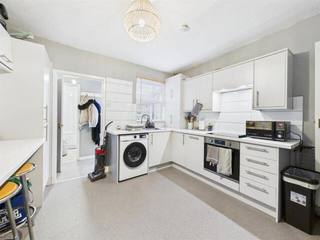 House for sale in Elmfield, Leicestershire