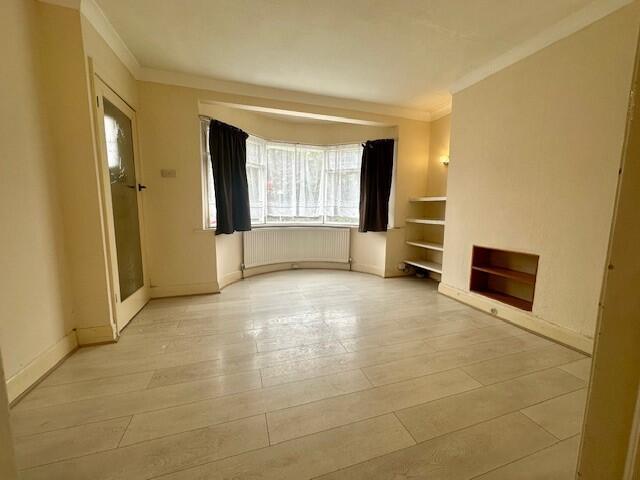 House for sale in Ruislip, Eastcote