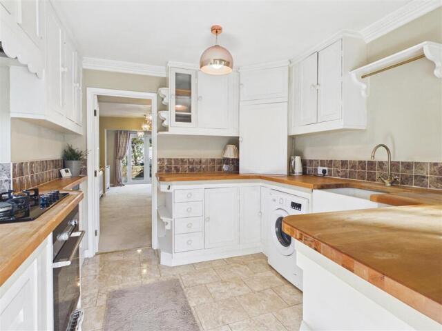 House for sale in Brackenfield, East Midlands