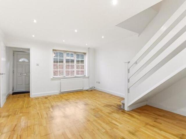 House for sale in Five Acres, Hertfordshire