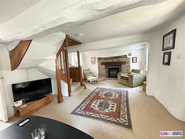 House for sale in Woodbury Salterton, Budlake