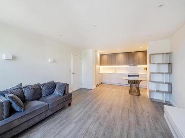 Room for sale in High Barnet, Isle Of Man