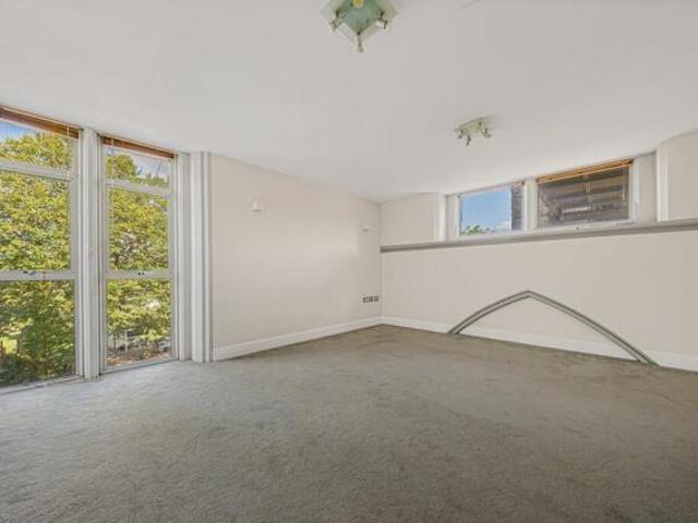 Room for sale in Beckenham, Isle Of Man