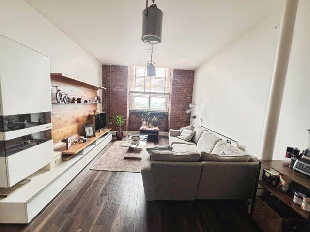 Room for sale in Lee Bank, Isle Of Man