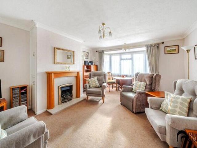 Room for sale in Coney Hall, Greater London