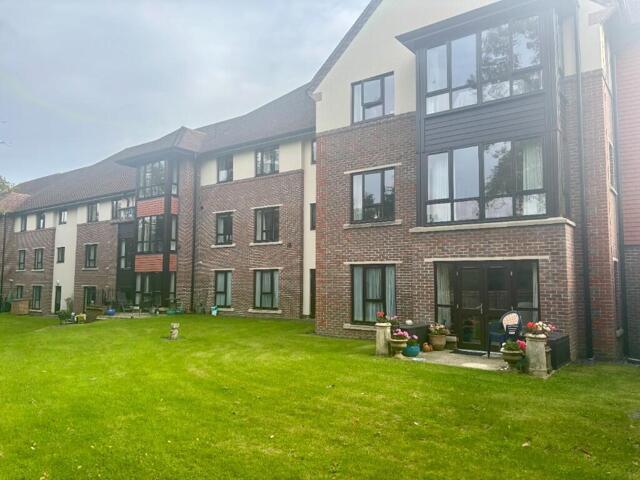 Room for sale in Old Wivelsfield, Iford