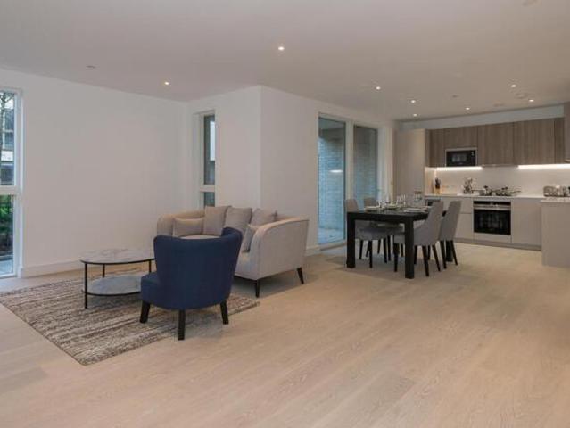 Room for sale in Brondesbury, Greater London