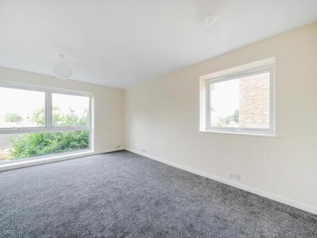 Room for sale in Wallington, Greater London