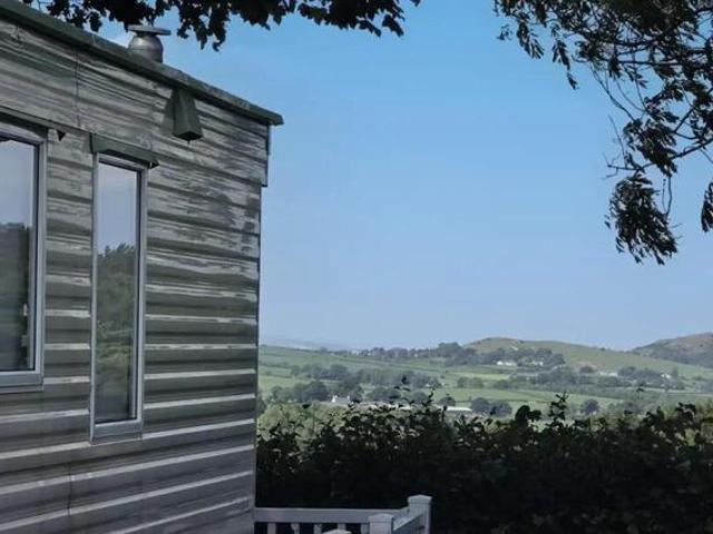 Room for sale in Lloc, Wales