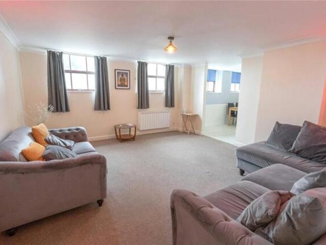 Room for sale in East Marsh, Grimsby