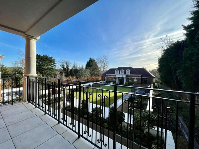 Room for sale in Hadley Wood, Isle Of Man