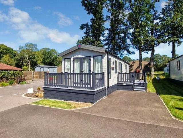 Room for sale in Shipley, Horsham