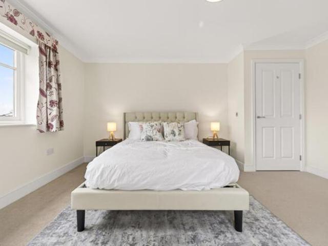 Room for sale in Ben Rhydding, Ilkley