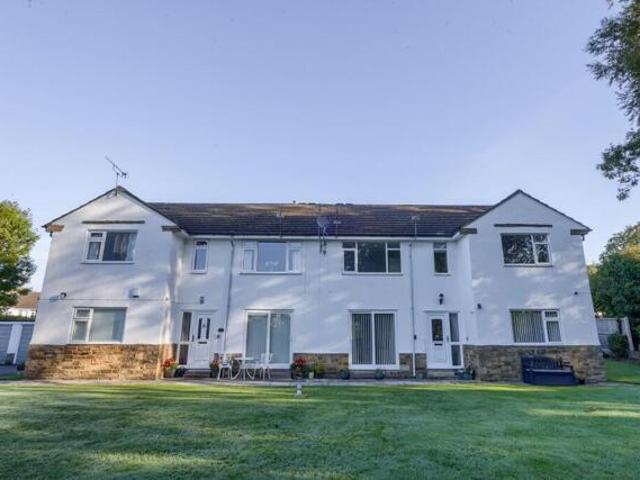 Room for sale in Tranmere Park, Guiseley