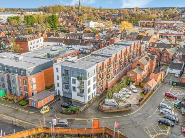 Room for sale in Lichfield, Boley Park