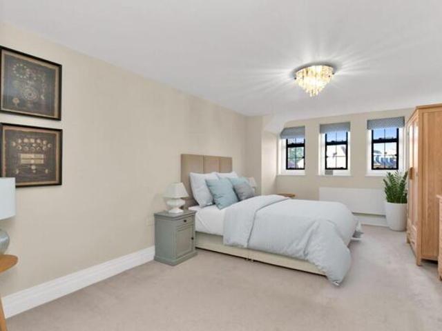 Room for sale in Littlecote, West Sussex