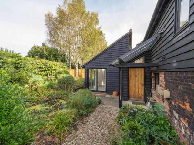 Room for sale in Nayland-with-Wissington, Chelmondiston