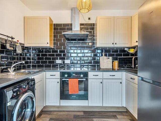 Room for sale in Marsh Gibbon, Buckinghamshire