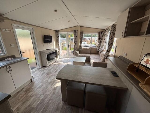 Room for sale in Livermead