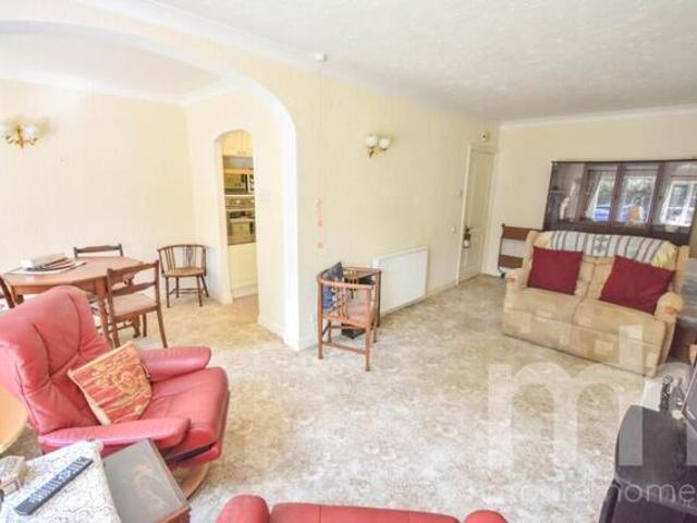 Room for sale in Hockley, Poynton