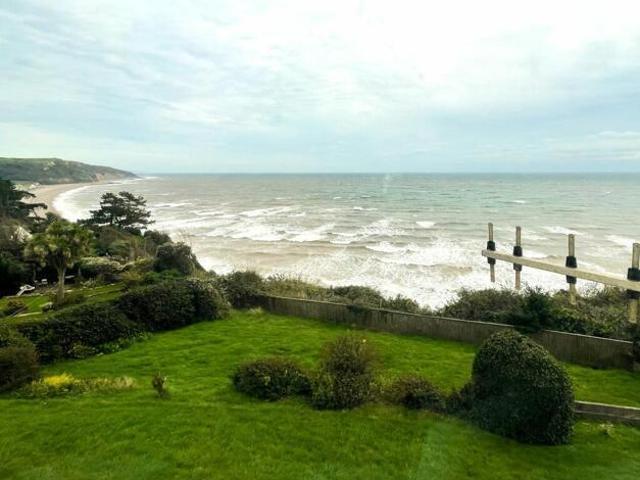 Room for sale in Seaton, Budlake